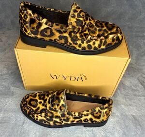 WYDR Studios Women’s Loafer Flats Leopard Animal Print Slip-On US 9 WW EU 40